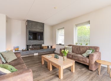 Spacious 10-person vacation villa on Texel - 3