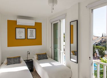 Unique vacation villa with pool in Seville - 8