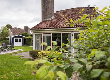 Moderner Bungalow mit gemütlichem Außenkamin - 38