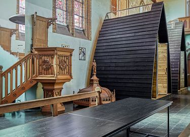 Logement de groupe unique (12p) dans une église - 13