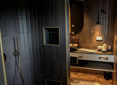 Luxuriöse Suite mit romantischem Außenpool - 12