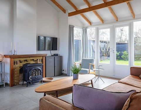 Stimmungsvolles Haus mit Holzofen auf Texel - 4