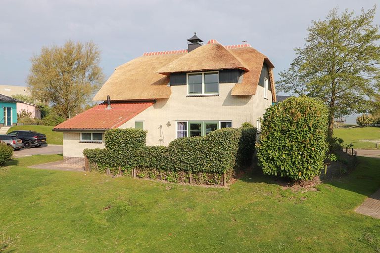 Luxury house with sauna near the IJsselmeer - 1