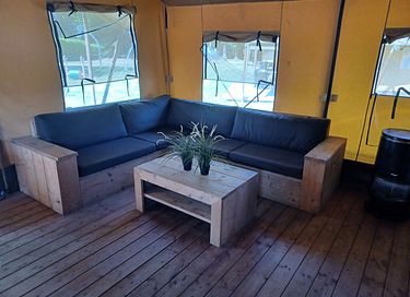 Safaritent met privé sanitair voor 6 personen - 10