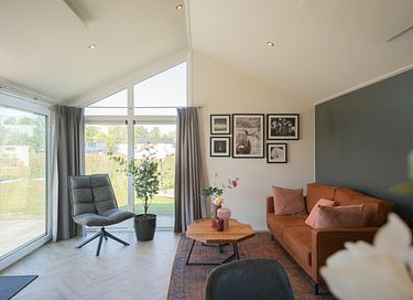 4-person chalet near a lake in Overijssel - 5