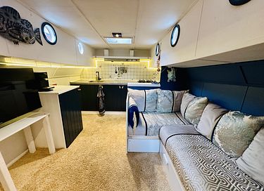Sleeping on an IJsselmeer cutter in Den Bosch - 9
