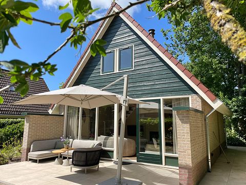 Dog-friendly family home by the sea - 3