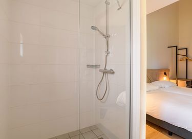 Wellness-Haus am Wasser mit Sauna - 8