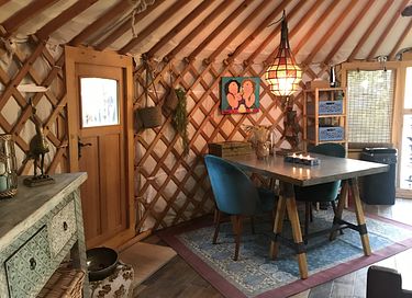 Romantische Yurt met hottub - 10