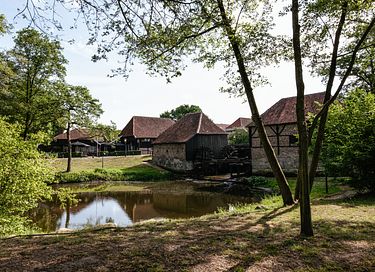 Boutique-Hotel mit Blick auf eine Wassermühle - 3