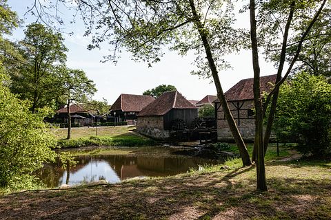 Boutique-Hotel mit Blick auf eine Wassermühle - 3