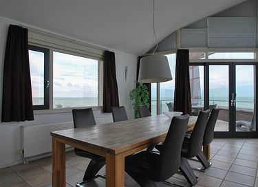 Penthouse with double balcony and sauna - 11