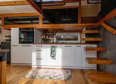 Tiny House with Private Jacuzzi  - 11