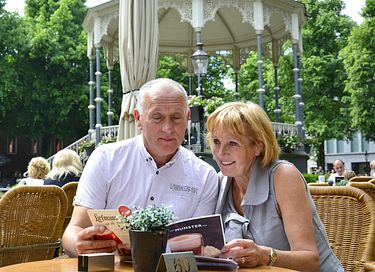 Vakantiewoning met tuin op waterrijk park - 23