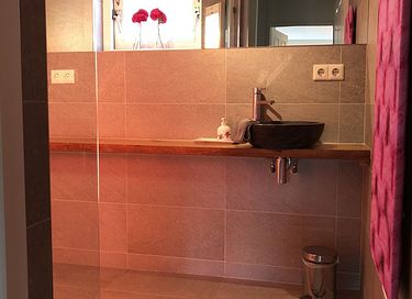 Chalet de bien-être avec bain à remous et sauna (6p) - 17