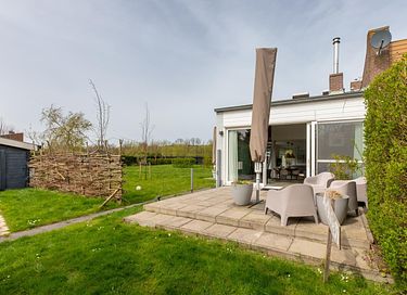 family villa with large garden near the sea - 2