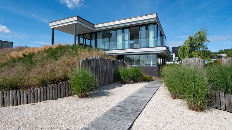 Beach villa (10p) in Zeeland - 1