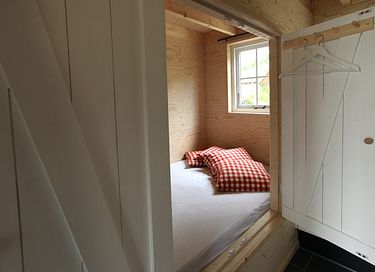 Special stay in a hay barn - 8