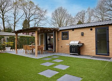Chalet met sauna op bosrijk park - 2