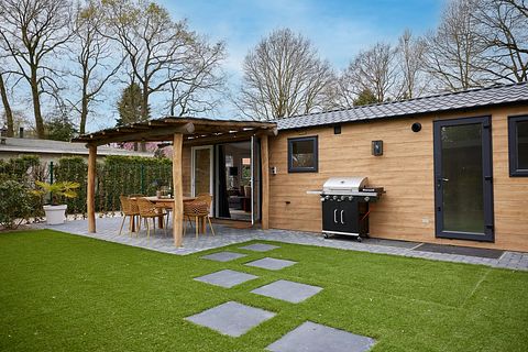 Chalet met sauna op bosrijk park - 2