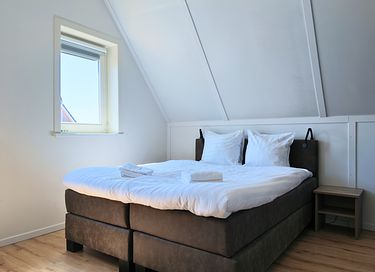 Spacious family home with a terrace in Zeeland - 25