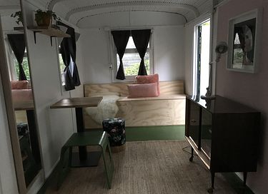 Comfy circus wagon in the middle of Amsterdam - 9