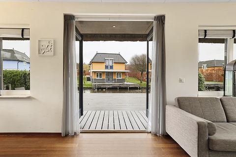 Detached 4-person waterfront bungalow - 3
