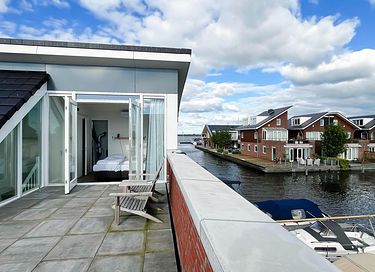 Waterfront villa with roof terrace - 23