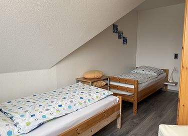 Spacious upstairs apartment in a rural setting - 11