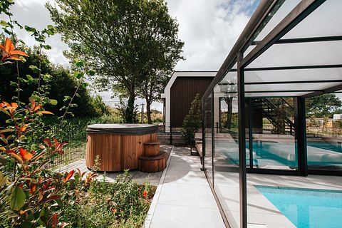 Luxury group villa with wellness and pool - 2
