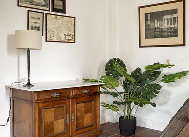 Cottage in der alten Orangerie eines Schlosses - 10