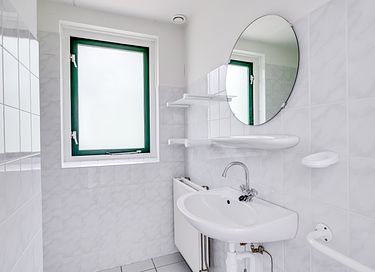 Maison familiale moderne et lumineuse avec grand jardin - 21