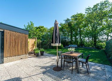 Attractive bungalow with outdoor shower - 28