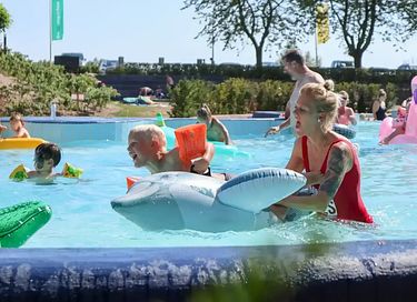 Vakantiehuis (6p) op waterrijk park - 19