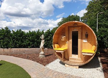Romantic wagon with luxury private spa - 2