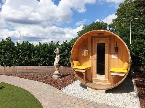 Romantic wagon with luxury private spa - 2