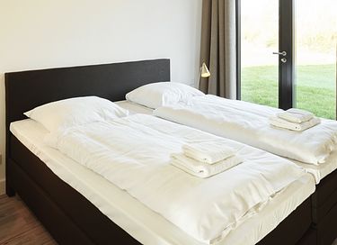 Vakantiehuis (6p) direct aan het water - 13