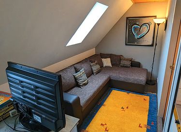 Group house with an entertainment room and a sauna - 12