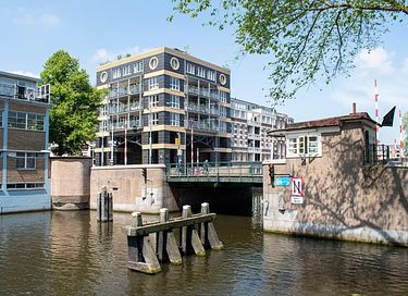 Dormir dans la maison d'un maître de pont à Amsterdam - 12