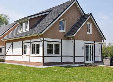 Villa familiale indépendante (10p) avec grand jardin