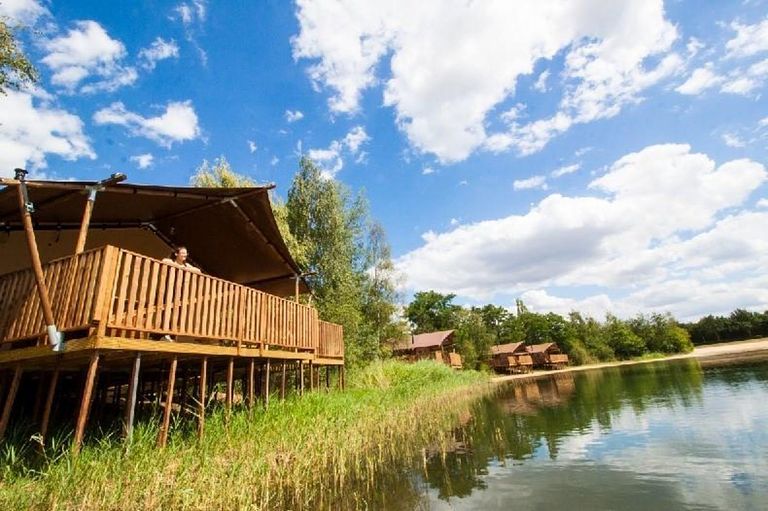 Tente glamping unique (8p) au bord d'un lac - 1