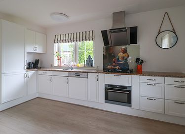 Pet-friendly villa on waterfront - 6