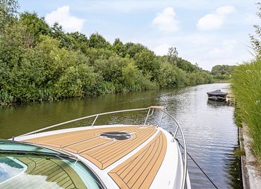 Villa met jacuzzi aan het water - 38