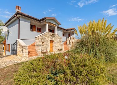 Group accommodation with private pool - 35