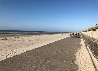 Aan het strand in een historisch ziekenhuis - 20