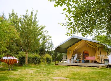 Spacious safari lodge in Auvergne - 14