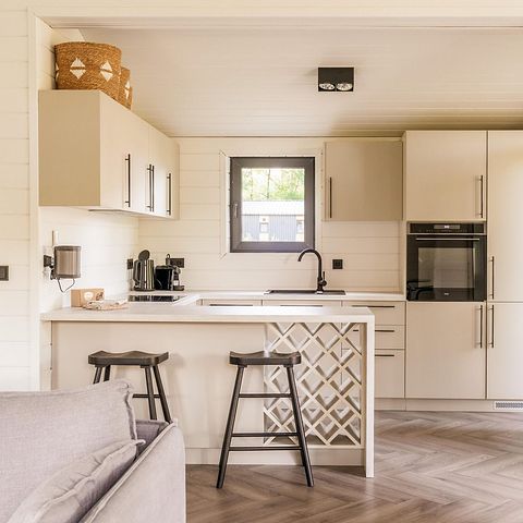 Holiday home with private hot tub and views - 5