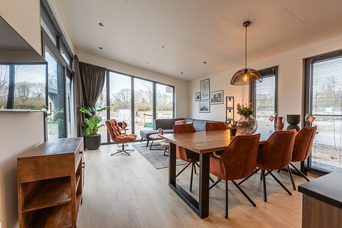 Luxury cottage with hot tub and garden - 3