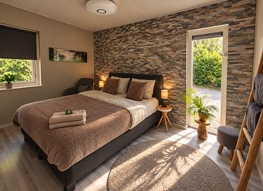 Hidden forest cabin with private wellness - 34