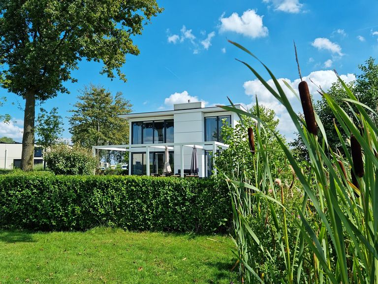 Villa de vacances (10p) au bord d'un lac - 1